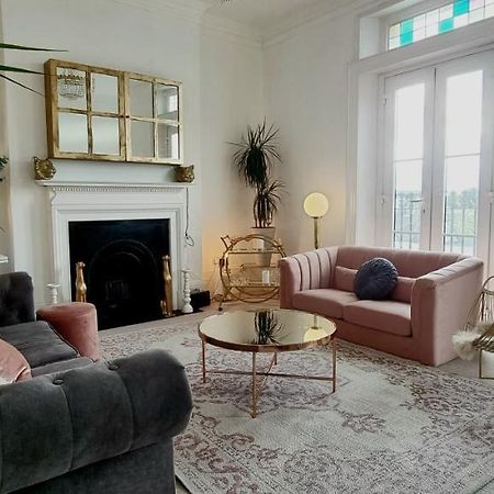 Elegant 5 Bed 4 Bath 'Vogue House' Parisian Style Home 马盖特 外观 照片