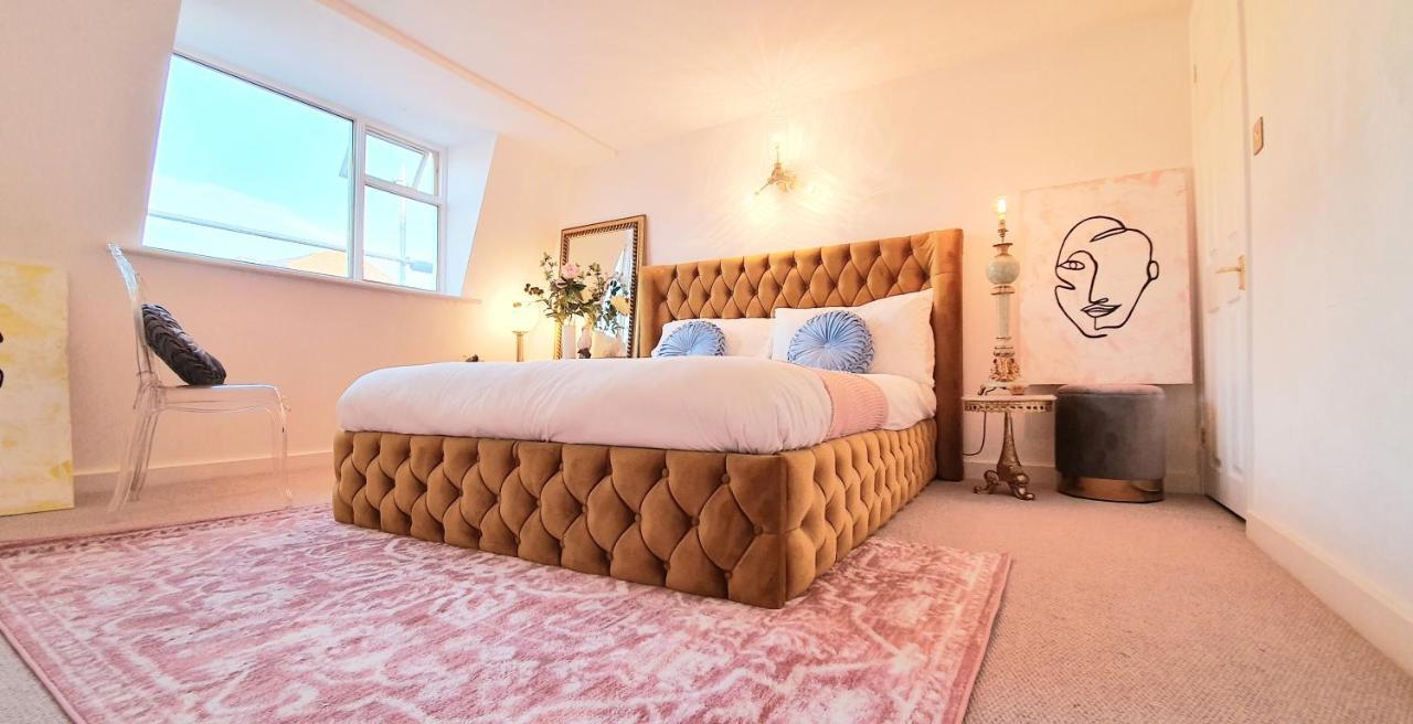 Elegant 5 Bed 4 Bath 'Vogue House' Parisian Style Home 马盖特 外观 照片