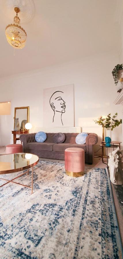 Elegant 5 Bed 4 Bath 'Vogue House' Parisian Style Home 马盖特 外观 照片