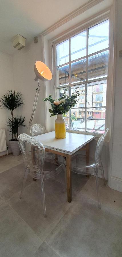 Elegant 5 Bed 4 Bath 'Vogue House' Parisian Style Home 马盖特 外观 照片