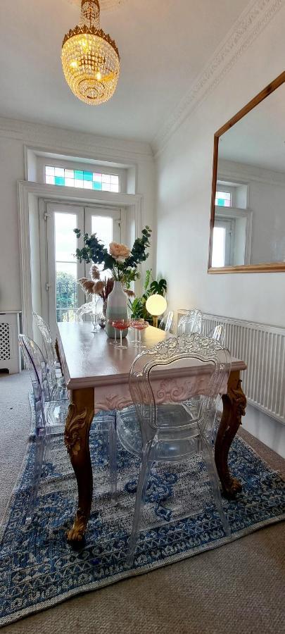 Elegant 5 Bed 4 Bath 'Vogue House' Parisian Style Home 马盖特 外观 照片